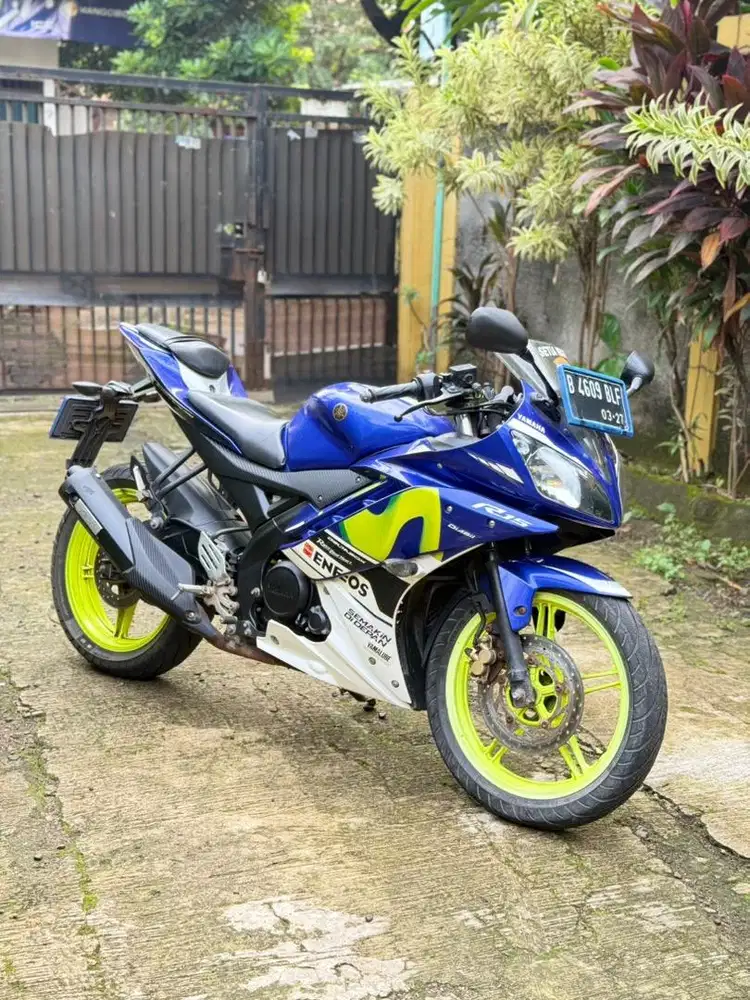R15 v2 2017 Mulus Terawat Low km