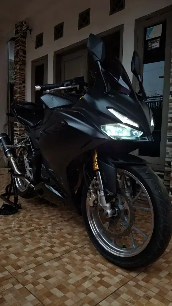 Nego!!! Honda New CBR 150R ABS