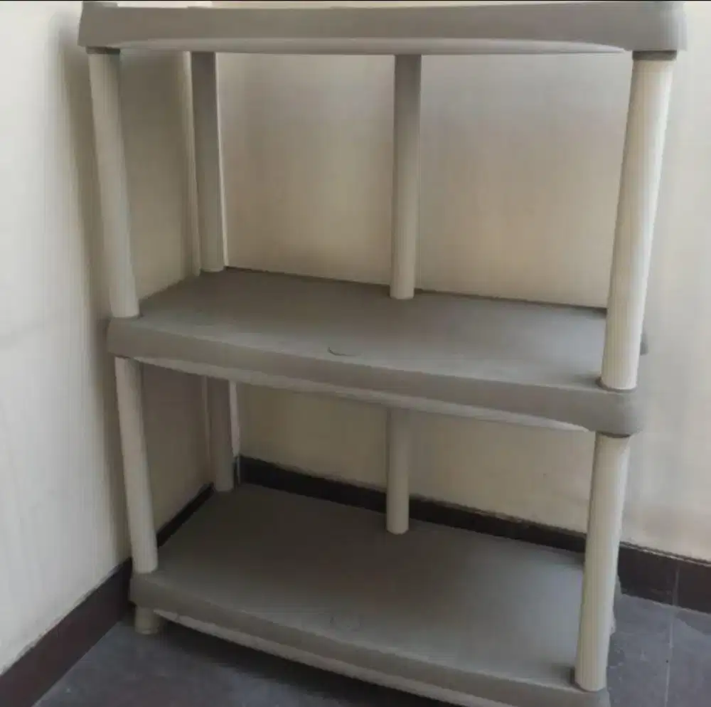 DURABLE AESTHETIC PLASTIC RACK