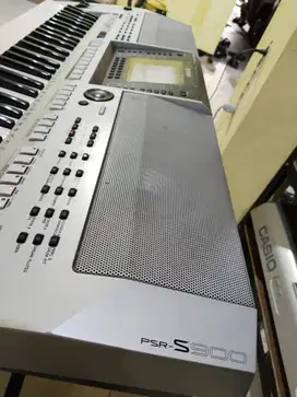 Keyboard Yamaha PSR S900 Normal Mulus Bekas Rumahan