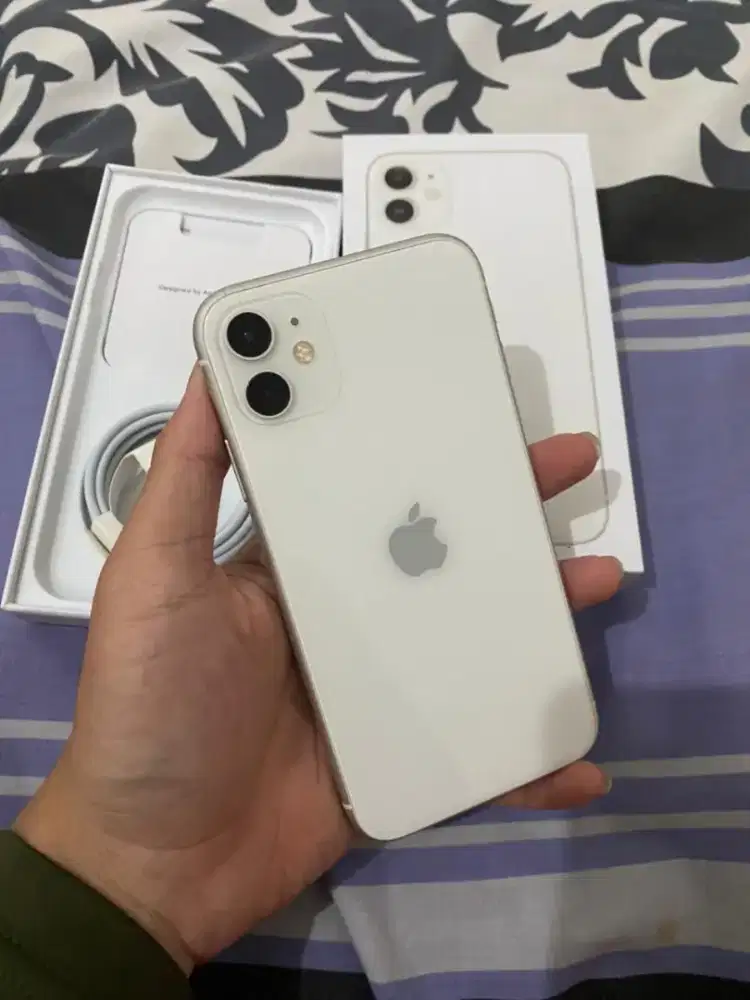 iPhone 11 128 white