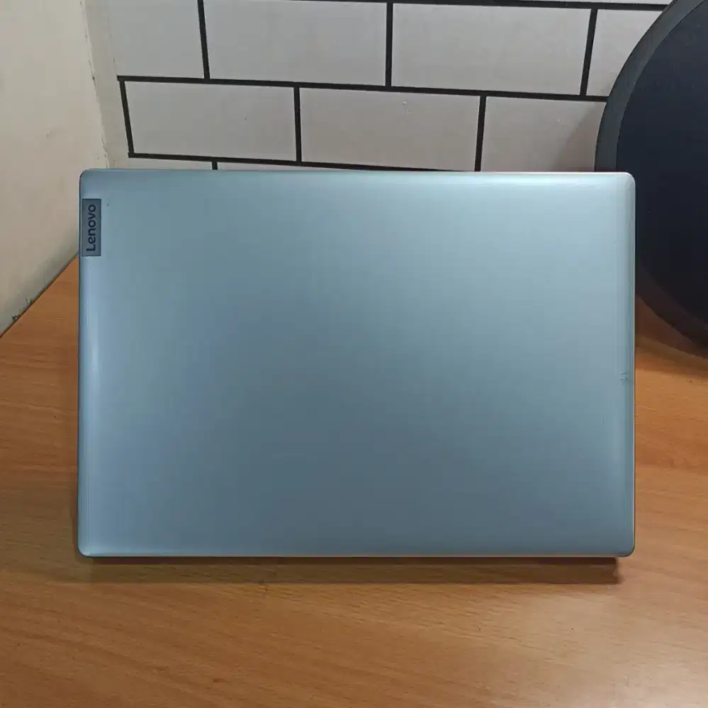 Laptop Lenovo Ideapad Slim 1i