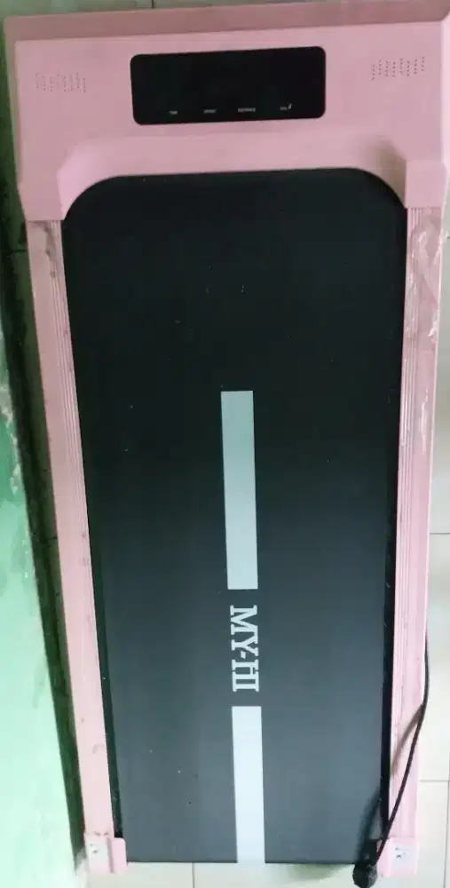 Walking pad alat olahraga