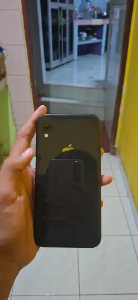 Jual hp ipohe warna hitam lengap dus plus charger ori