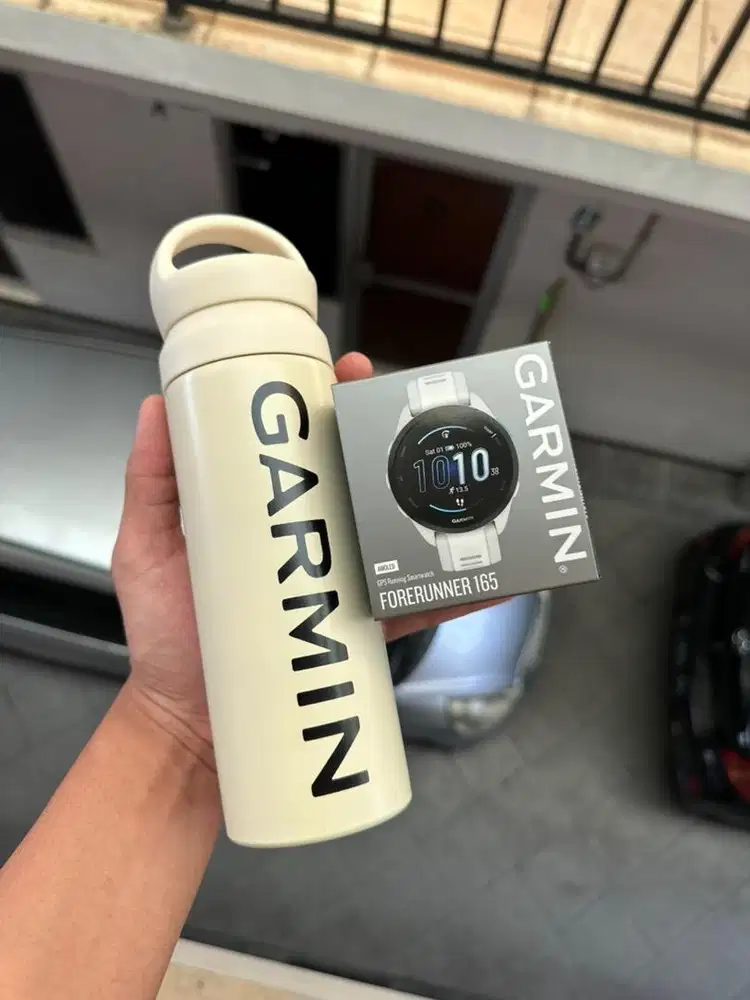 garmin forerunner 165 white stone brand new