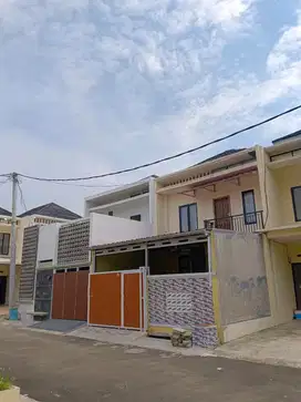 Rumah 2 lt dengan 3 kT dan 2 km harga murah dekat stasiun Bojonggede