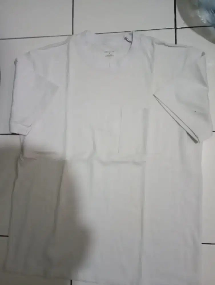 the size L,LD: 52cm,kondisi baru,jual 100k