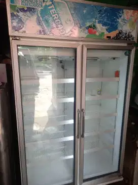 Di jual Shocase Sanden intercooll 1000 liter normal