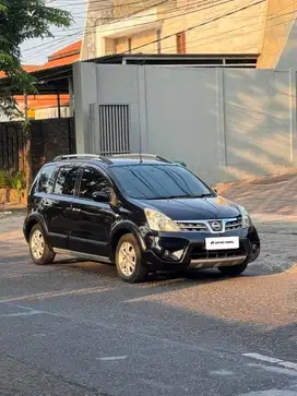 LIVINA XGEAR 2010 / 2009 Hitam Matic Bagus Murah Kredit Bekas Surabaya