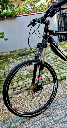 Sepeda MTB Hybrid GIANT ATX Pro