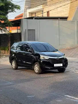AVANZA 2017 / 2016 Hitam Manual Bagus Murah Kredit Bekas Surabaya E