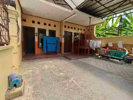 rumah dan kost 1,5 Lt dekat kampus UNS