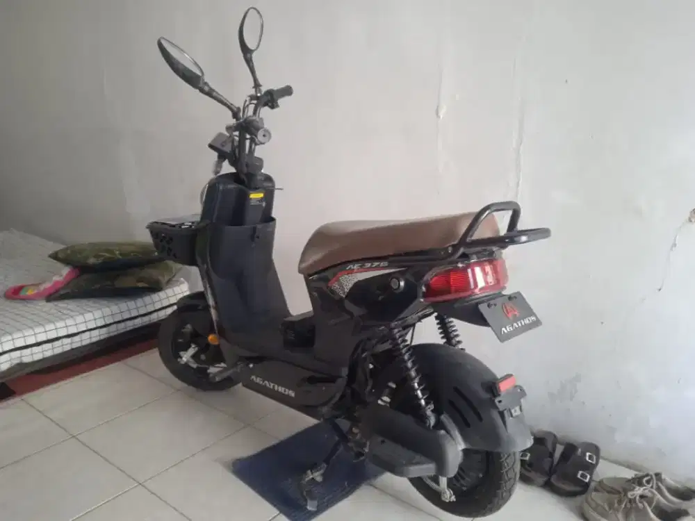Sepeda listrik Agatos ae 375