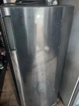 Dijual frezer rak merk LG normal siap pakai