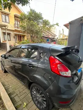 Ford Fiesta Serie S (Sport) Tertinggi  Akhir Tahun 2014