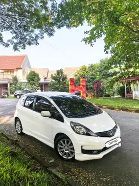 Honda Jazz RS 2014 AT Low KM Record Like New