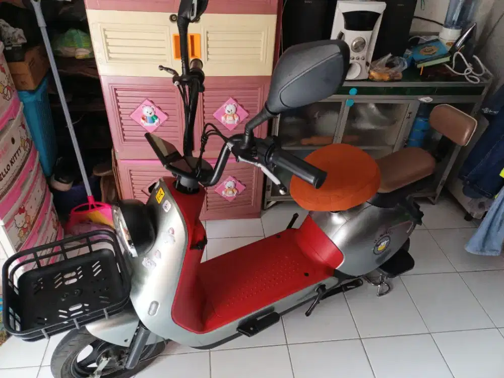 Sepeda listrik U-winfly RF7