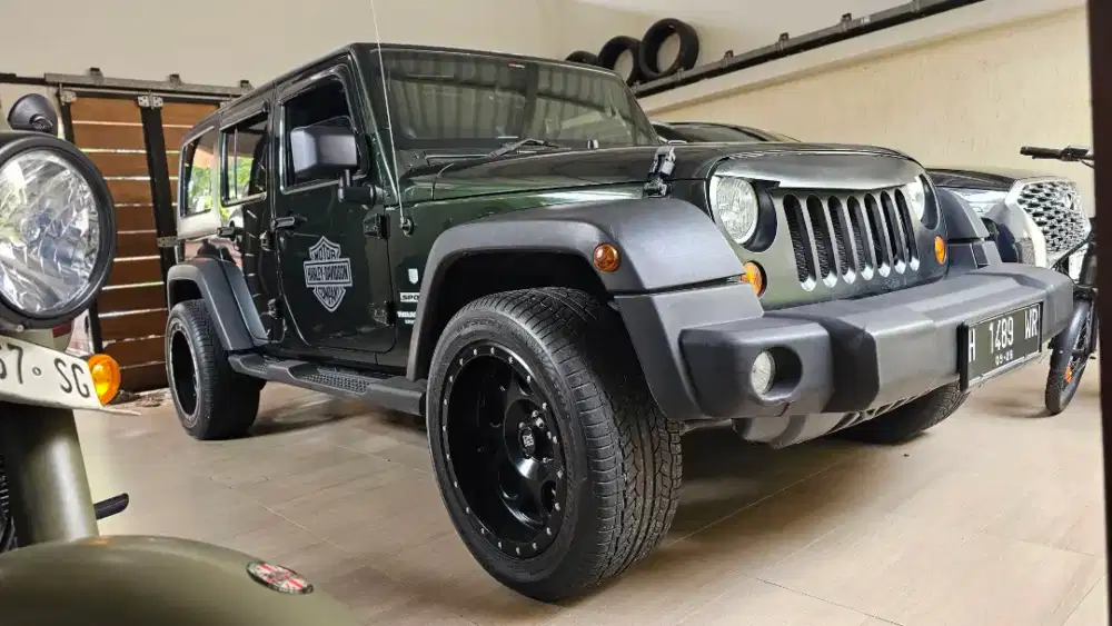 JEEP Wrangler Unlimited 2011 3.8 bensin AT