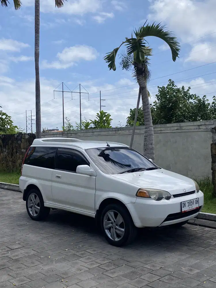 HRV Coupe 2 Pintu Langka Gen 1 Asli Warna Putih Plat DK Bali