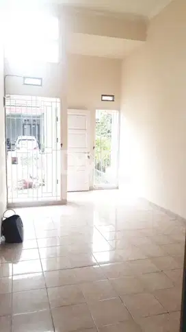Rumah dijual murah di Graha Raya