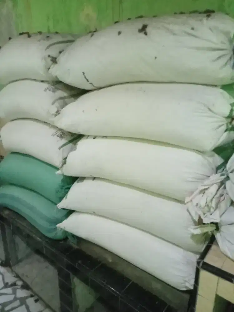 Pupuk kotoran ayam kering siap pakai