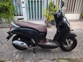 Jual scoopy kyelees 2019 km 19 rb istimewa samsat kdg cowek
