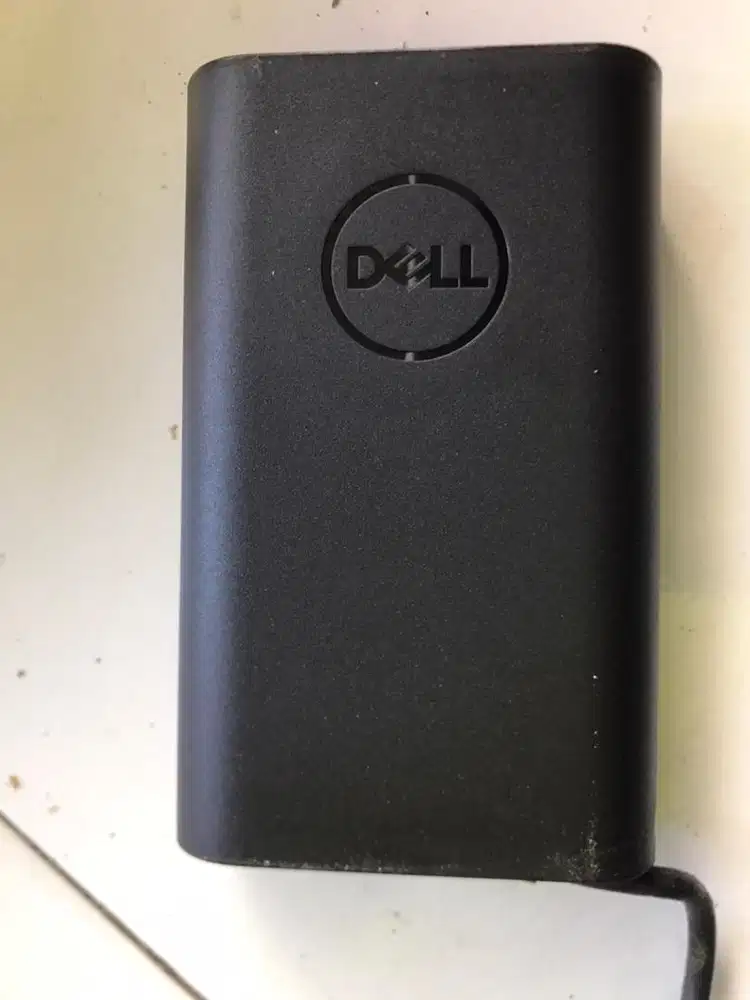 Charger Laptop Dell Berfungsi baik original