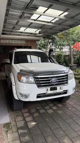 Ford Everest XLT Tahun 2012 Automatic Diesel Putih