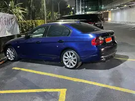 BMW 320i 2005 Bensin