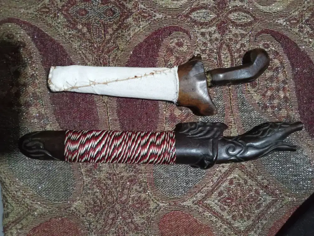 Keris cilik sepuh