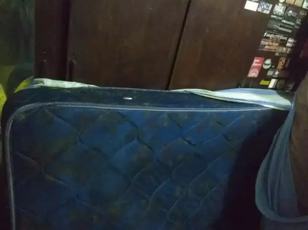 Di JuaL kasur springbet
