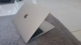 Apple Macbook Air M1