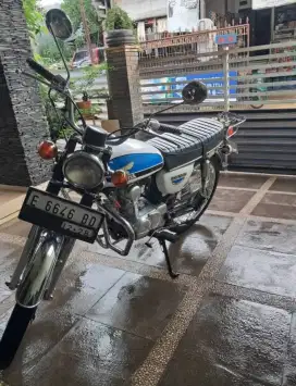 Cb 100 spek mantap