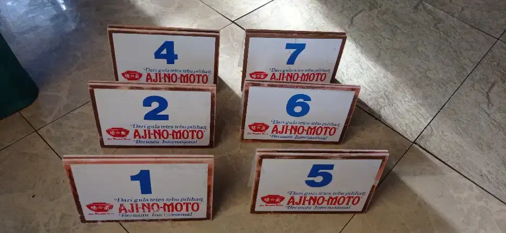 Nomor Meja makan jadul