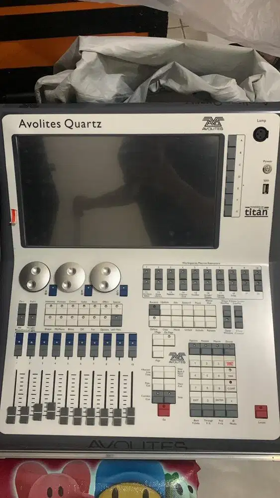 Mixer Avolite Titan