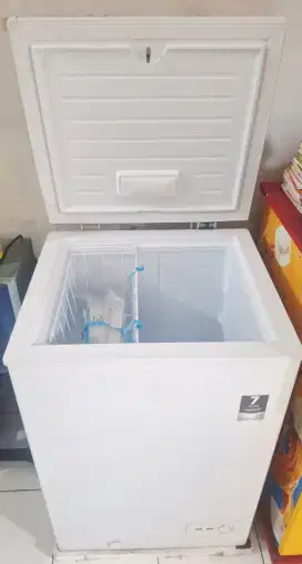 Dijual Freezer AQUA kapasitas 100L