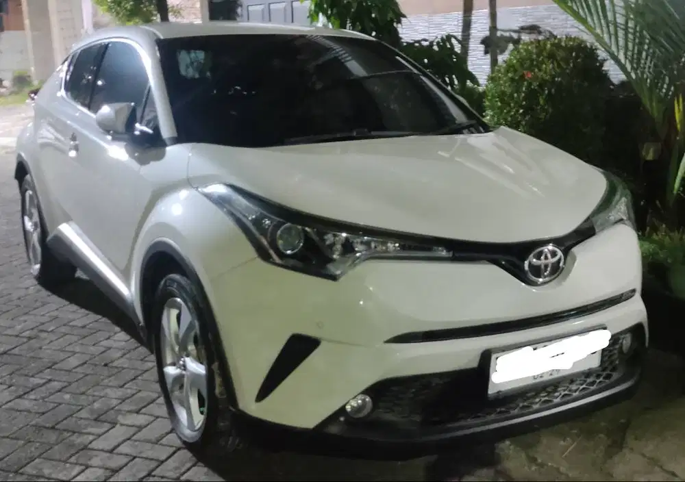 Toyota CH-R 2019 Warna Putih