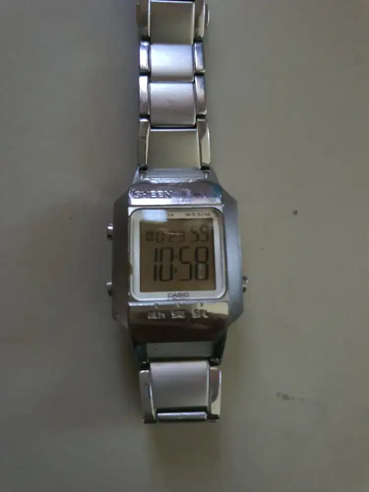 Dijual jam tangan wanita