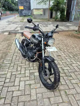 Dijual Honda Megapro custom tahun 2012 surat lengkap STNK BPKB