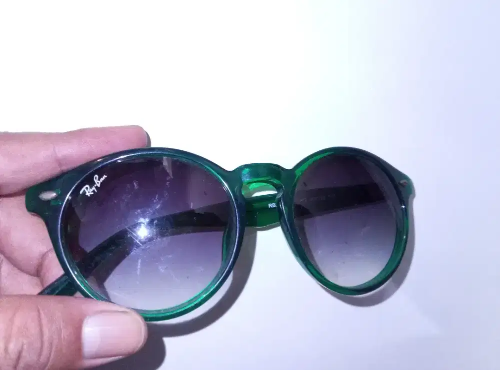 Kacamata Ray-Ban 2180 Kondisi Minus.Tangkai Patah.