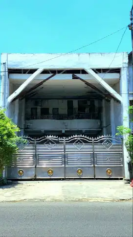 JUAL RUMAH 2 LANTAI COCOK UNTUK GUDANG DAN RUMAH DI PUSAT KOTA KRIAN