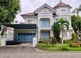 Rumah American Classic 2 Lt Murah Pakuwon City