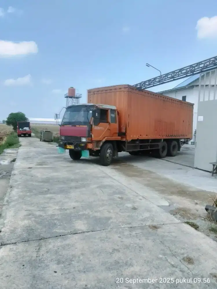Lowongan kerja di pabrik