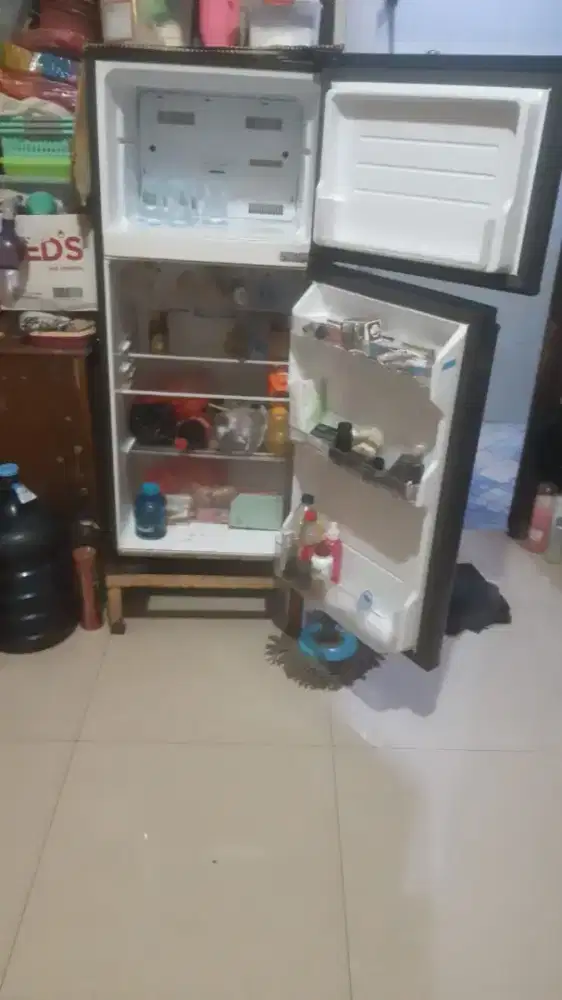 Kulkas.freezer.chiller.showcase.coldstorage.service.tukang.pendingin