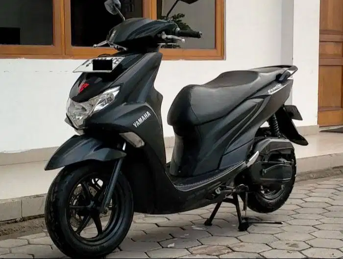 Yamaha FREEGO 125 Black Elegant Muluss