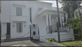 Dijual Cepat Rumah 2 Lantai di BNR, Bangunan Baru, Mewah, dan 5 KT