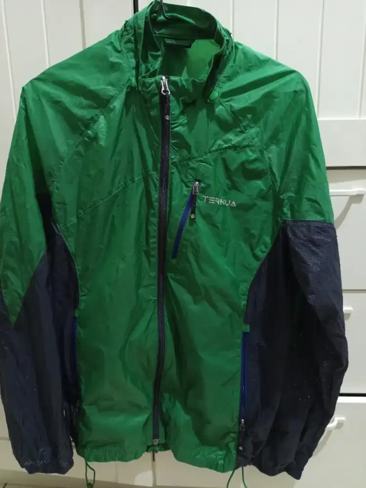 Jacket hijau hitam