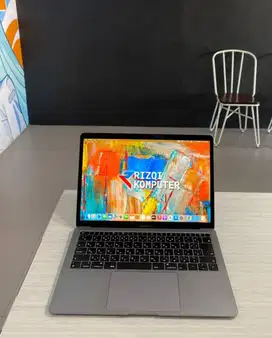 MacBook Air i5 2018 Intel Core i5 Ram 8GB SSD 256GB Siap Pakai