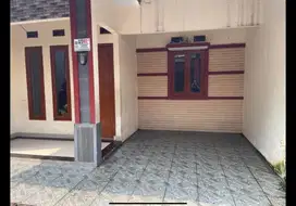 Disewakan Rumah Nyaman Lokasi Strategis