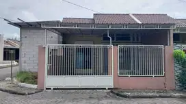 RUMAH DI PERUM JADE SIDOREJO BLOK K NO 5, SIDOREJO, KRIAN SIDOARJO